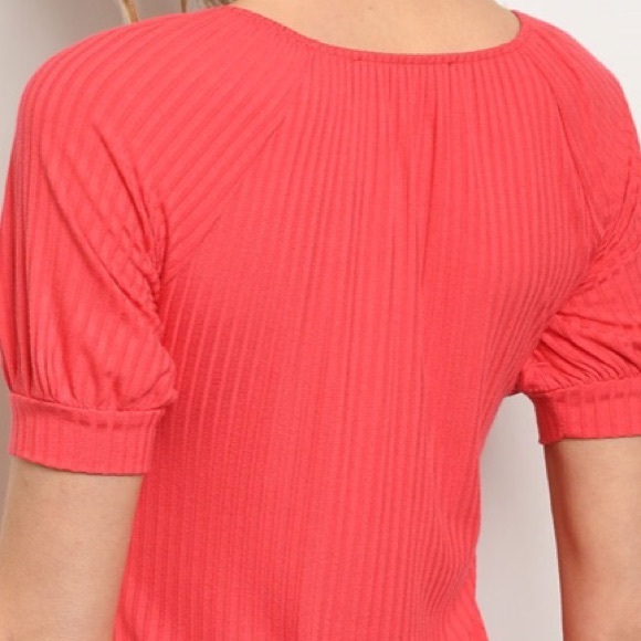 5⭐️🆕Sweetheart Short Sleeve Ribbed Top - Picture 4 of 5